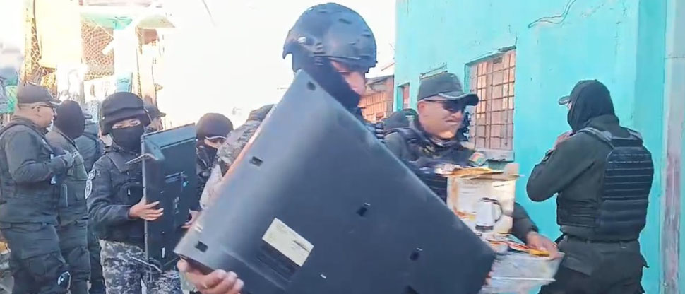 Honduras: encuentran televisores y bolsas de cocaína en cárcel de Cobán