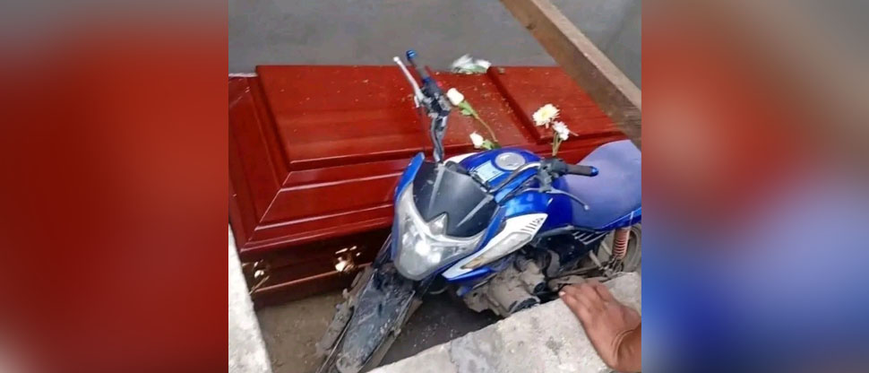 Como último deseo pidió llevarse a la tumba su motocicleta que tanto le costó comprar