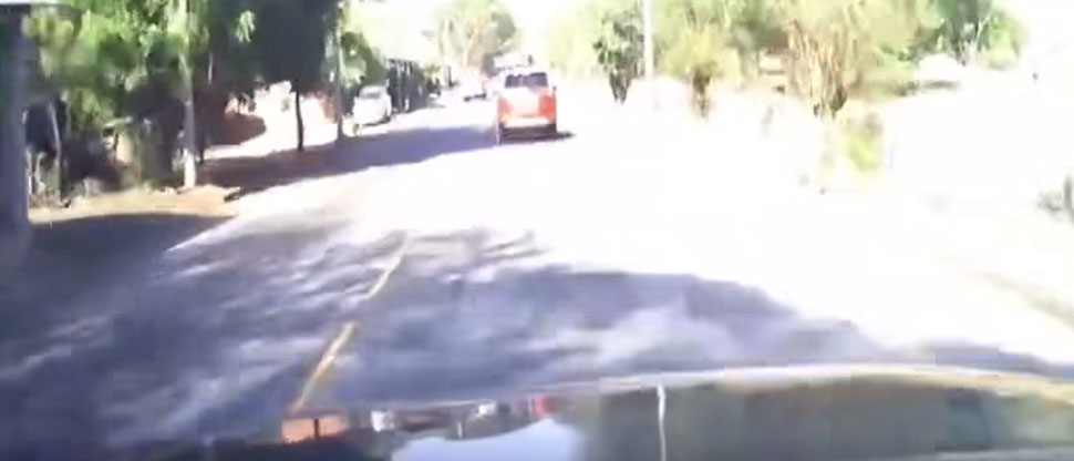 Por desearle el mal a otro conductor termina involucrado en un accidente vial