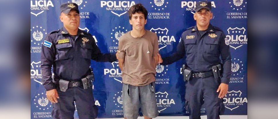 Hurtó una motocicleta estacionada sin imaginar que en cuestión de horas sería capturado