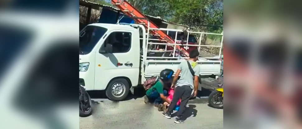 Abuelita resulta lesionada tras ser atropellada por motociclista en el desvío “La Gallina”