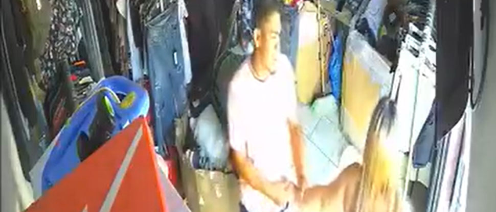Captan a sujeto “abusivo” tratando de besar a encargada de negocio en El Congo