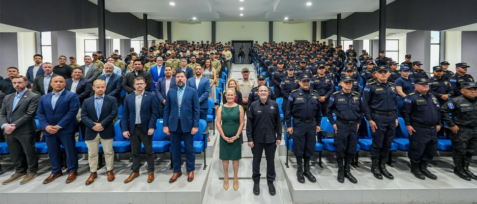 Autoridades de Seguridad clausuran 3 cursos de Formación Policial del programa Centam Guardian