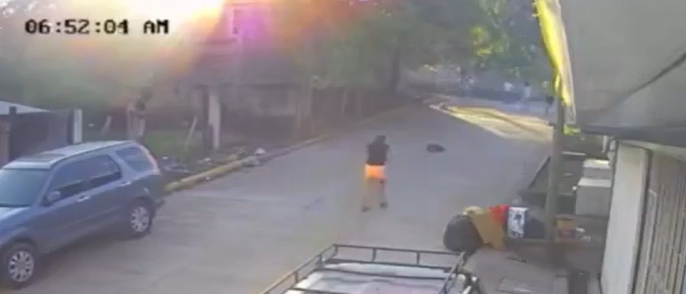 Captan gritos de desesperación de niño en el instante cuando lo raptan en Comayagua, Honduras