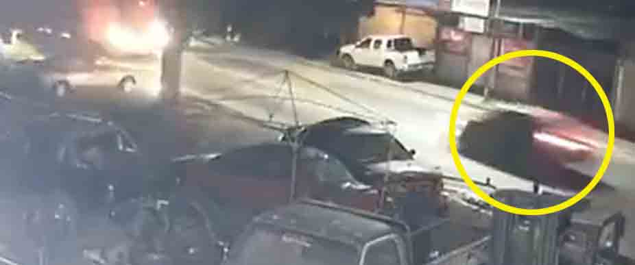 Graban aparatoso accidente ocurrido esta madrugada en San Miguel