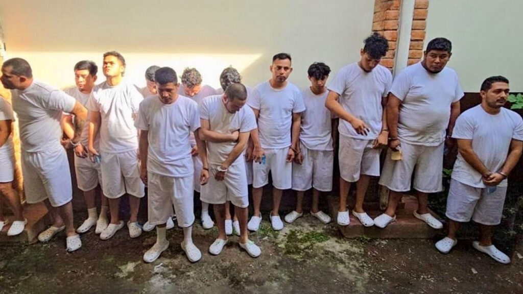Condenan a aficionados del Alianza por protagonizar desórdenes públicos