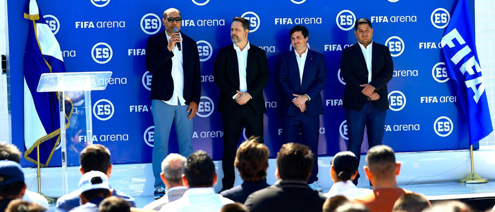 Inauguran el nuevo miniestadio del programa FIFA Arena en El Salvador
