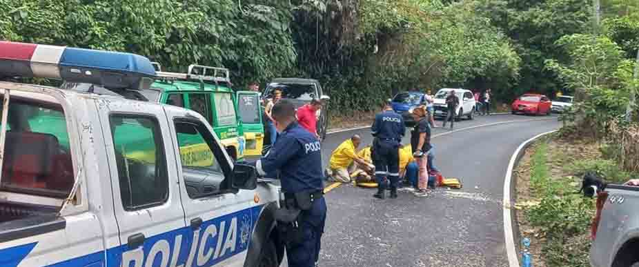 Biker resulta lesionado tras accidentarse en Berlín