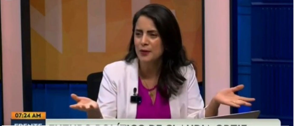 Claudia Ortiz evalúa lanzarse como candidata presidencial en El Salvador