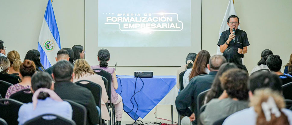 CONAMYPE realiza la segunda feria de Formalización Empresarial
