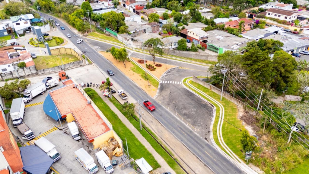 Entregan acceso que conecta a Nuevo Cuscatlán y la carretera al Puerto de La Libertad