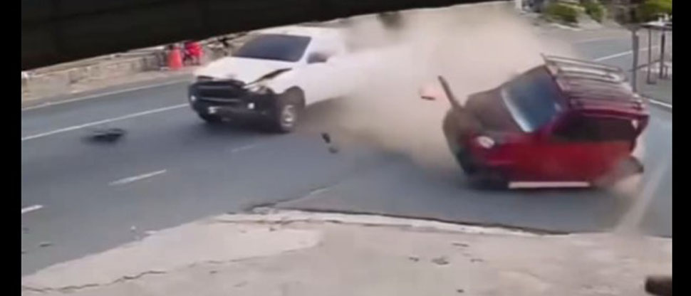 Así fue el fuerte accidente de tránsito que dejó varios lesionados en Ahuachapán