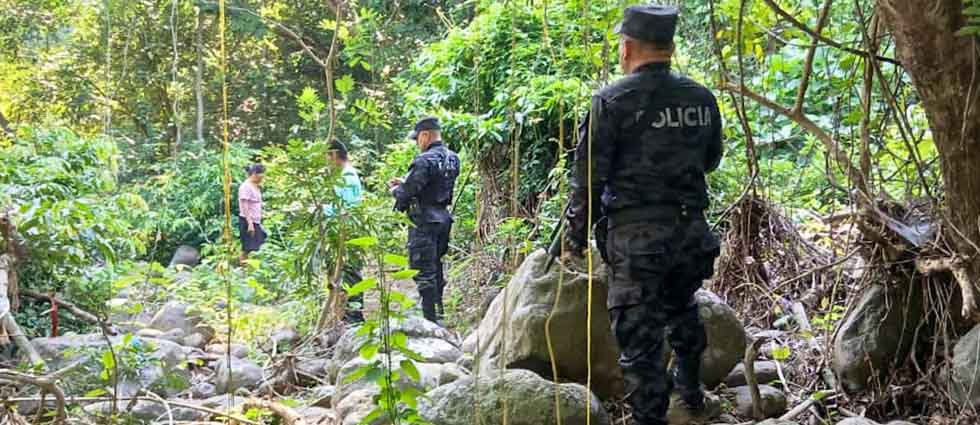 Policías patrullan zonas rurales de difícil acceso para llevar seguridad a la población