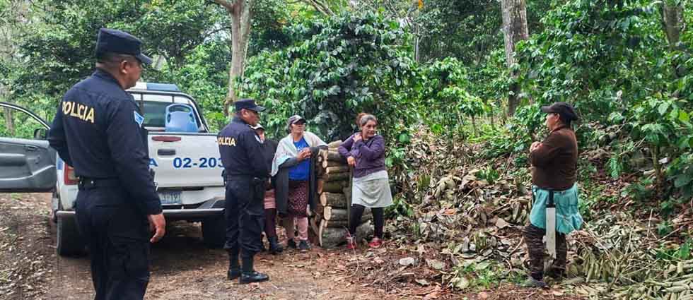 Policías patrullan zonas rurales con el objetivo de llevar seguridad a cada rincón de El Salvador