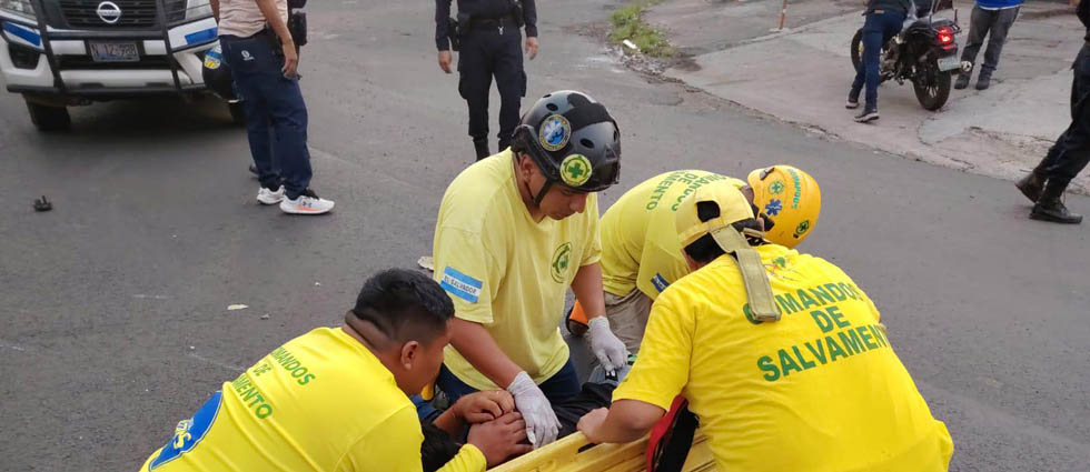 Joven de 18 años sufre graves lesiones tras siniestro vial en Sonsonate