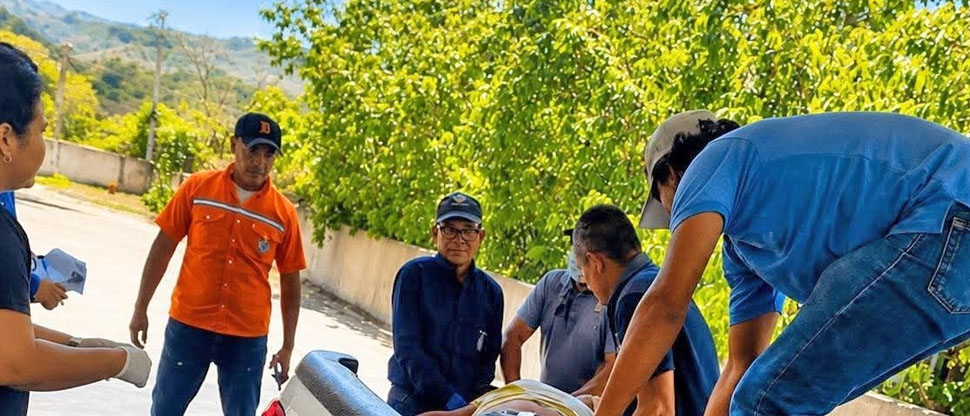 Auxilian a hombre que bebió «caña rica» en exceso