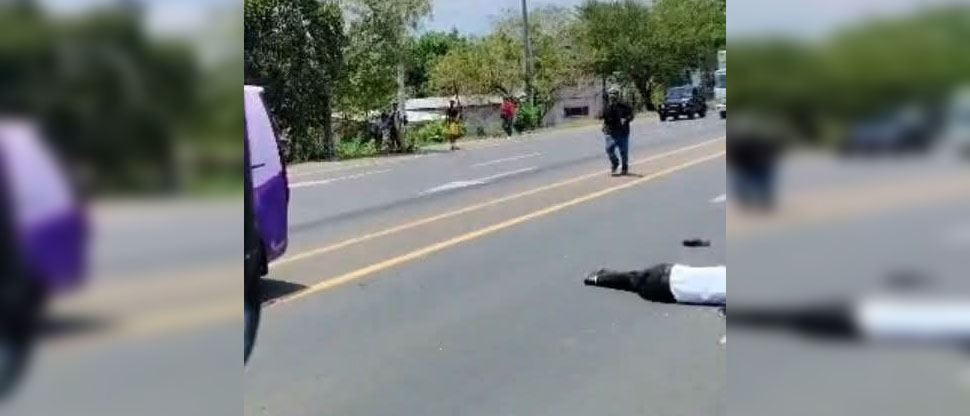 Peatón es atropellado al intentar cruzar en carretera Panamericana
