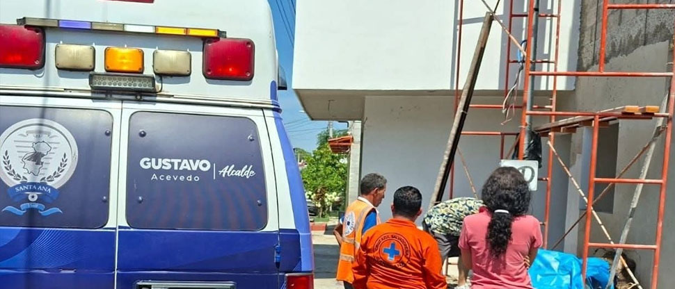 Hombre que trabajaba en una construcción fallece tras recibir descarga eléctrica