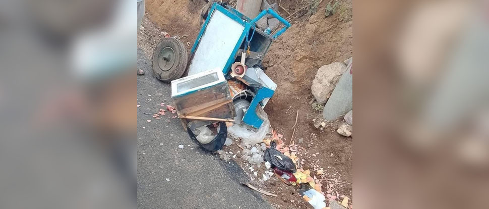 Motociclista huye de la escena tras atropellar a abuelito vendedor de sorbetes
