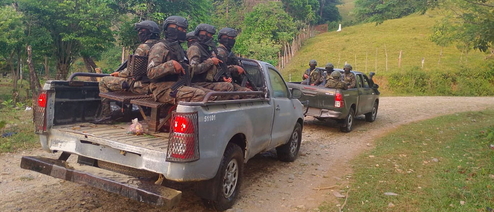 Militares guatemaltecos se enfrentan a tiros con grupo de hondureños fuertemente armado