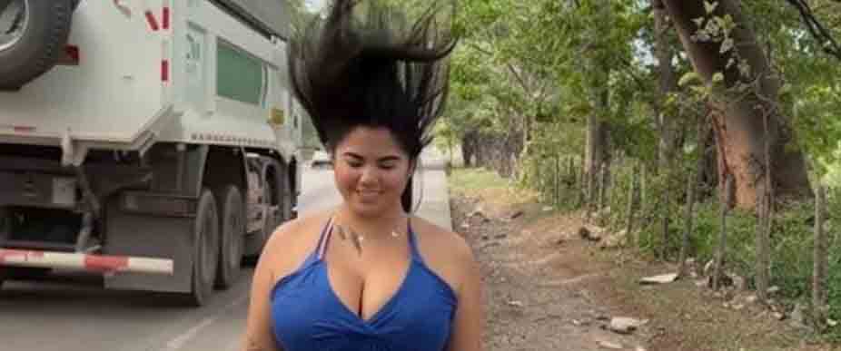 Tiktokera Abigail Mancía se salva de ser atropellada por un camionero