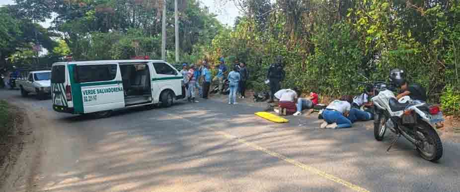 Dos bikers lesionados tras chocar en carretera a Cerro Verde