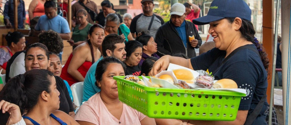 Agromercados festejan a lo grande a las madres en su día