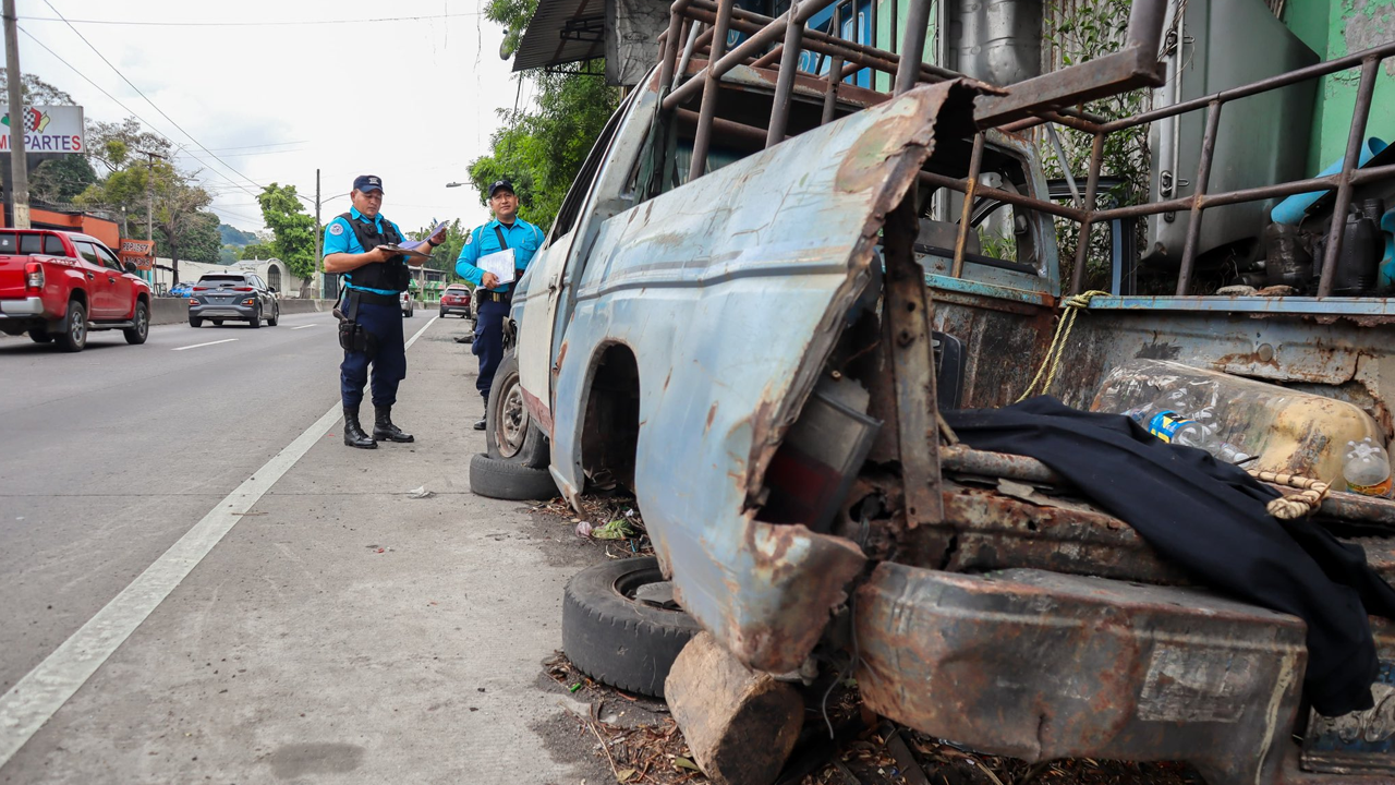 Multan a dueños de chatarreras en Ciudad Delgado por obstaculizar los espacios públicos