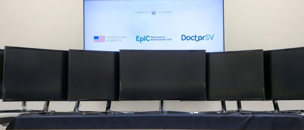 Embajada de los Estados Unidos hace importante donativo para DoctorSV