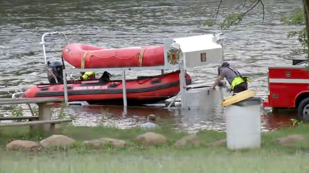 Niño de 12 años muere ahogado tras caer de una balsa de rafting en ...