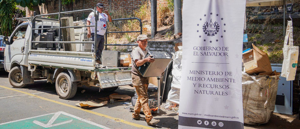 Medio Ambiente invita a los salvadoreños a la semana del reciclaje