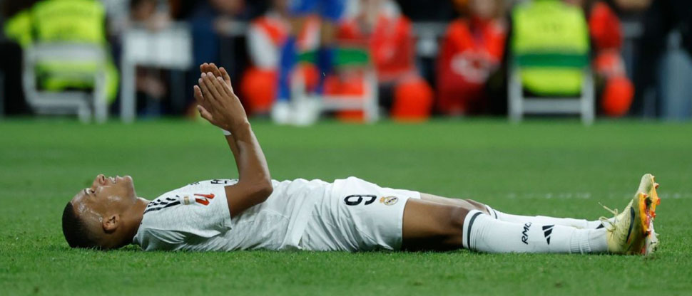Mbappé se reciente en el entrenamiento y no estará en el clásico
