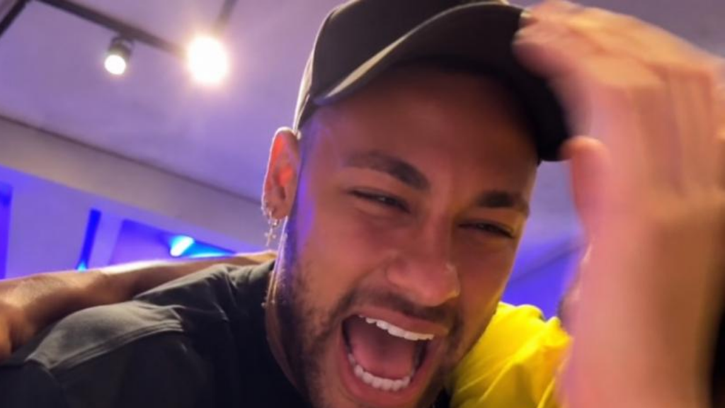 El momento cuando Neymar se entera de su convocatoria a la selección