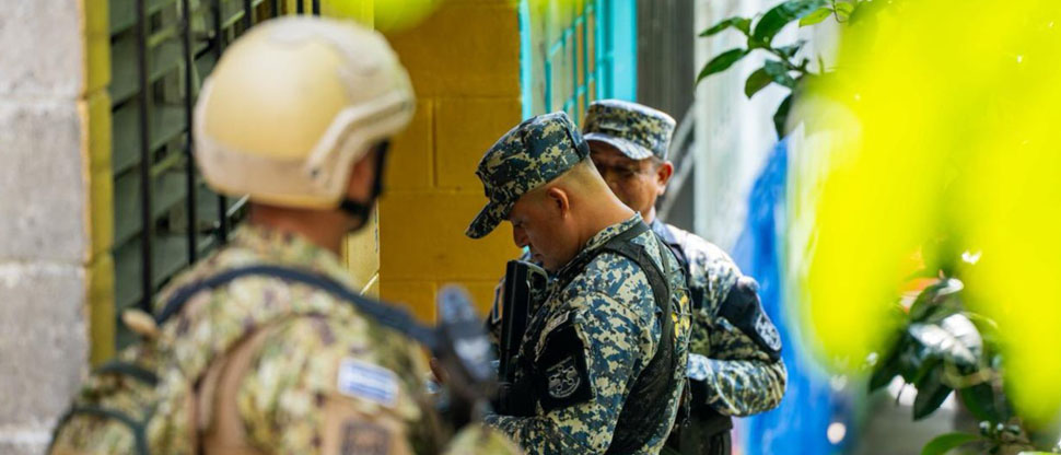 Autoridades de seguridad realizan operativo casa por casa en Olocuilta