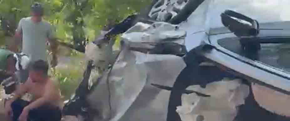 3 Lesionados tras volcar automóvil en carretera Antigua a Zacatecoluca