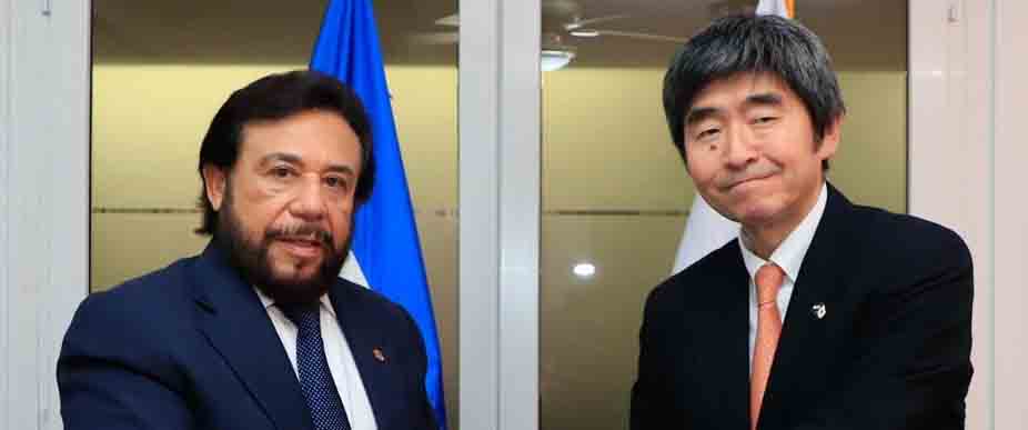 Vicepresidente Ulloa se reúne con embajador de Japón para mantener relaciones y cooperación entre ambos países