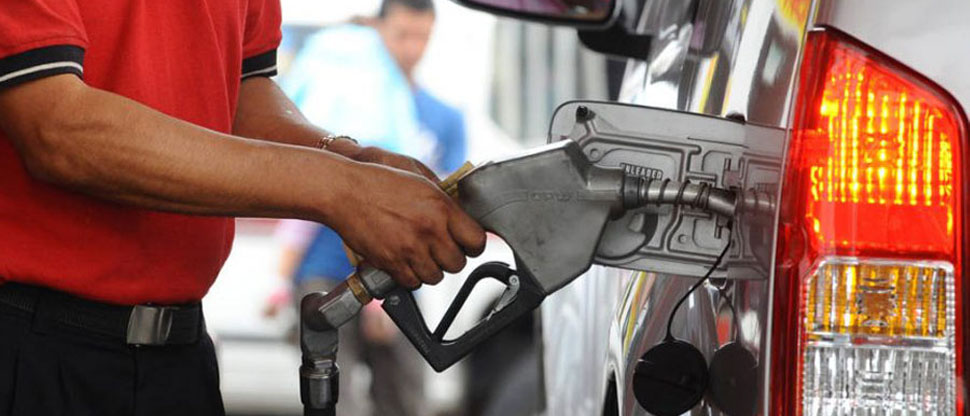 Sin aumentos: El Salvador mantiene los precios de los combustibles para la próxima quincena