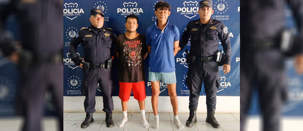 Capturan a sujetos que se fueron a los golpes tras discutir mientras bebían alcohol en San Miguel
