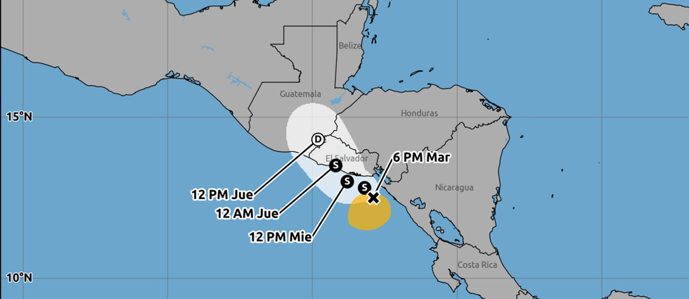 Tormenta tropical Cristina se ubica a 195 kilómetr
