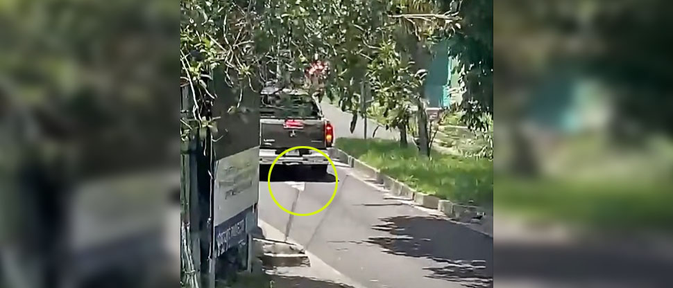 Denuncian a conductor que pudo ocasionar un accidente por circular en sentido contrario