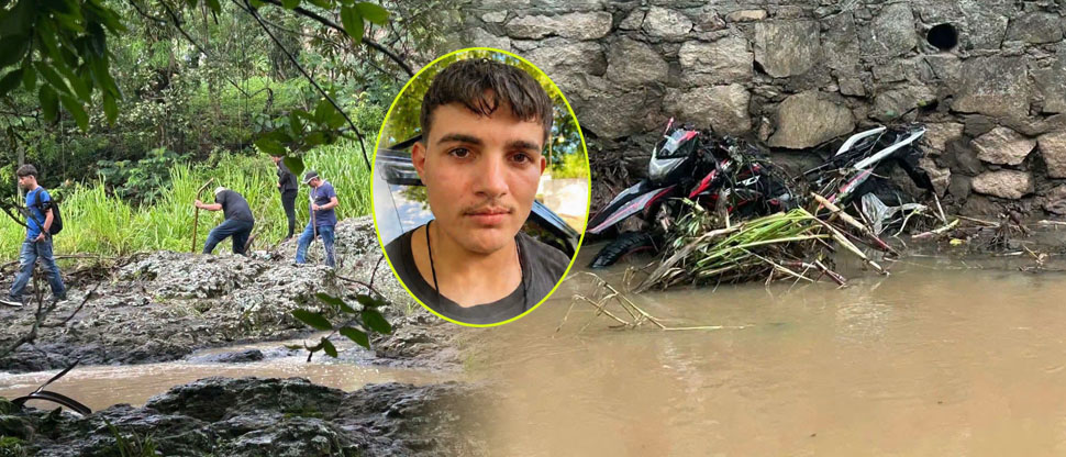 Motociclista intentó cruzar la creciente de un río junto a su novia, pero ambos fueron arrastrados