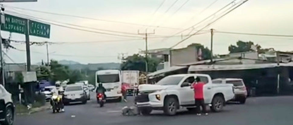 Irrespeto a señal de alto termina en accidente vial en Ilopango