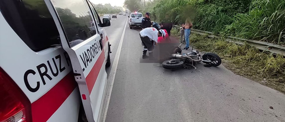 Accidente de motocicleta termina con dos lesionados en carretera Panamericana