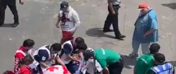 Aficionado alemán fallece en una de las puertas del estadio sede de la inauguración del mundial
