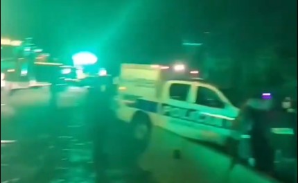 Una persona pierde la vida tras vuelco de camión en la carretera a Los Chorros