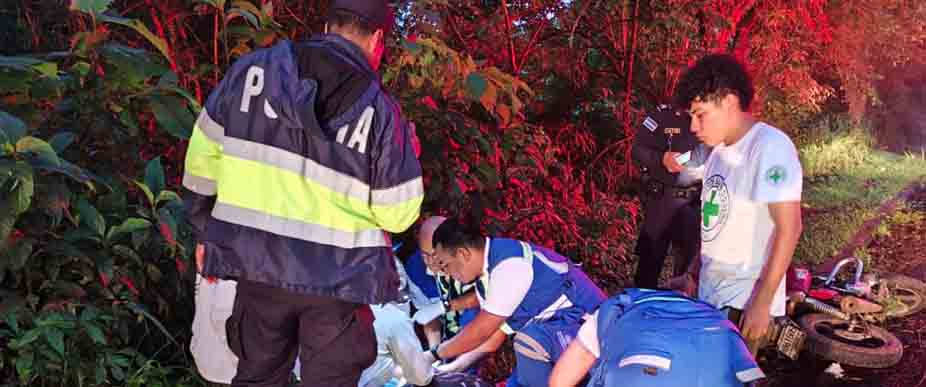 Biker termina lesionado tras accidentarse en El Congo