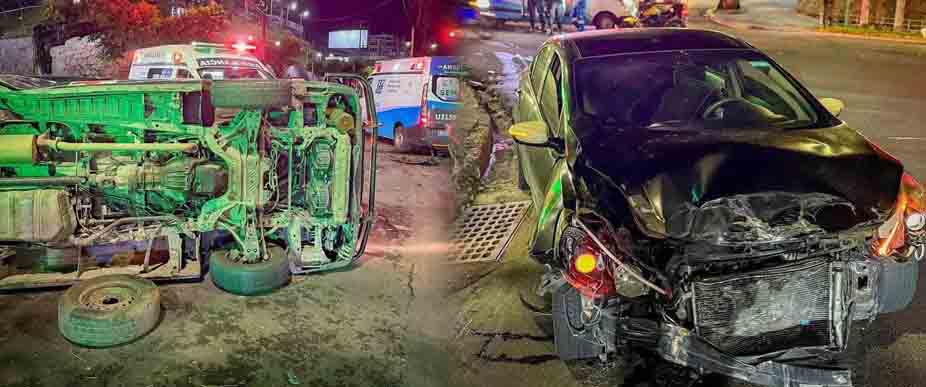 Conductor no respeta luz roja del semáforo e impacta con ambulancia