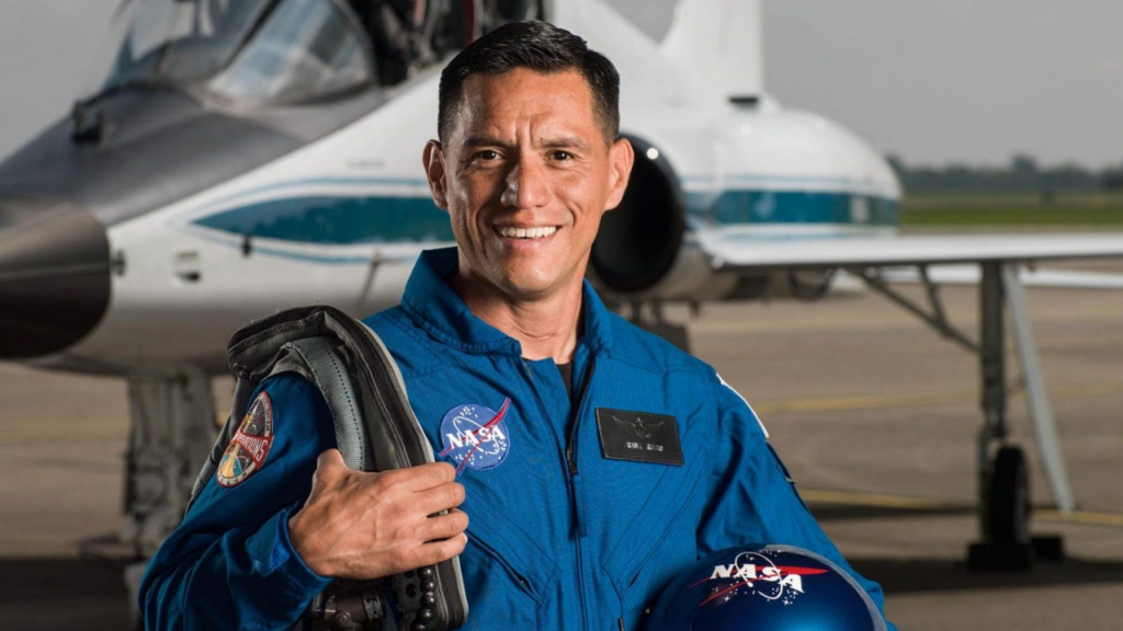 Astronauta salvadoreño, Frank Rubio, es seleccionado para la misión Artemis III