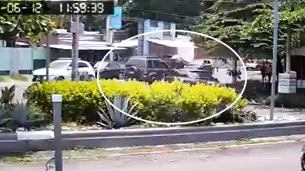 Imprudencia:  conductor “ajolotado” provoca percance vial en Sonsonate