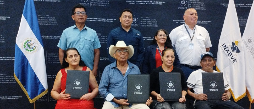 INABVE entrega más de 500 parcelas no reembolsables en el oriente del país